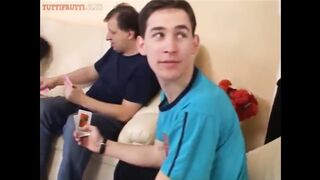 Zsuzsit a kreol tini picsát partiba nyomják