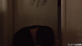 Kyra Hot a magyar pornófilmes megdöngetve