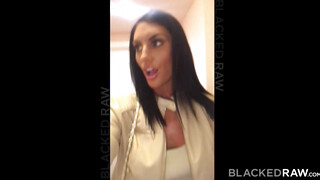 August Ames muffját néger hapsi döngeti