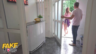Fake Hostel - Tini csajok megdugva alaposan