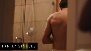 Family Sinners - Alexis Fawx a méretes kannás nevelő anya