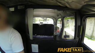 FakeTaxi - Rio Lee a hatalmas tőgyes barna kisasszony