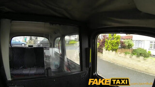 FakeTaxi - egy izgató irodista kiscsaj