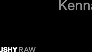 TUSHYRAW - Kenna James szűk feneke megdugva