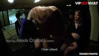 FUCKEDINTRAFFIC - Alexis baszható kicsike hátsó bejárata