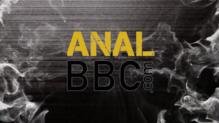 ANALIZED - Skylar Snow néger kárót kap a fenekébe