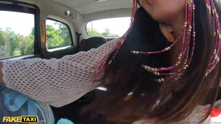 Fake Taxi - Linda Del Sol a latina hippi spiné