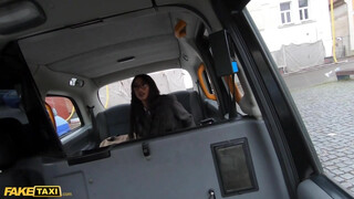 Fake Taxi - Mali Ubon a dögös kolumbiai kisasszony
