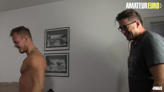 XXXOMAS - német nagymama és dupla fiatal hapsi