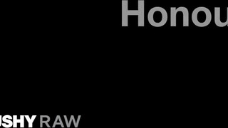 TUSHYRAW - Honour hatalmas segglukába betolják a pélót