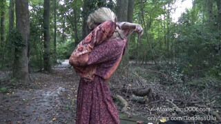 MoxieFilms - Méretes tőgyes hippi kisasszony