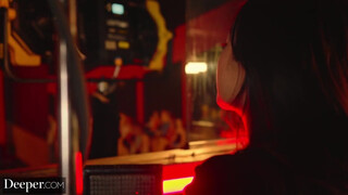 Deeper - Lulu és Kimmy csoki manussal dugnak
