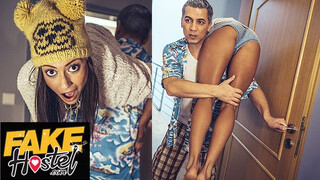 Fake Hostel Porn - Cassie Del Isla a fullos turista lány