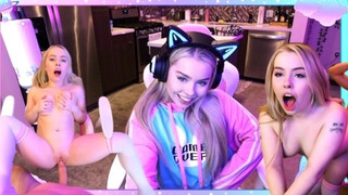 Haley Spades a izgató gamer spiné