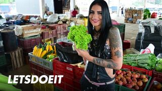 Néger kiscsaj melina zapata felvett mély dugásra érett puncijába - latin milf