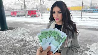 Vonatbéli csábítás: muffot szólítunk meg castingra közvetlenül a szekrényben