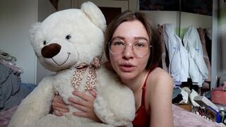 A legkrémesebb tini pina a bolygón szexel egy plüssmacival